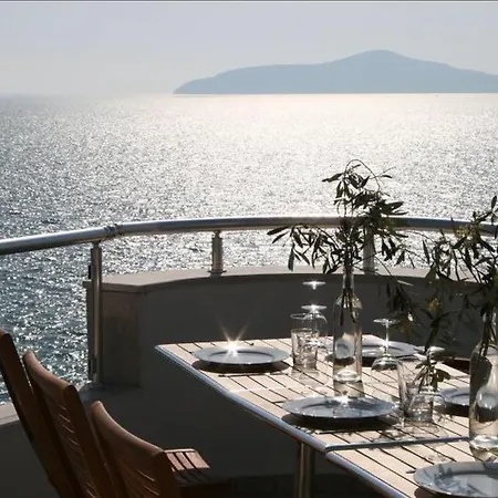 Marina View Apartment *